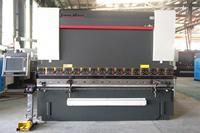 Plegadora con sistema electrohidráulico DA66T